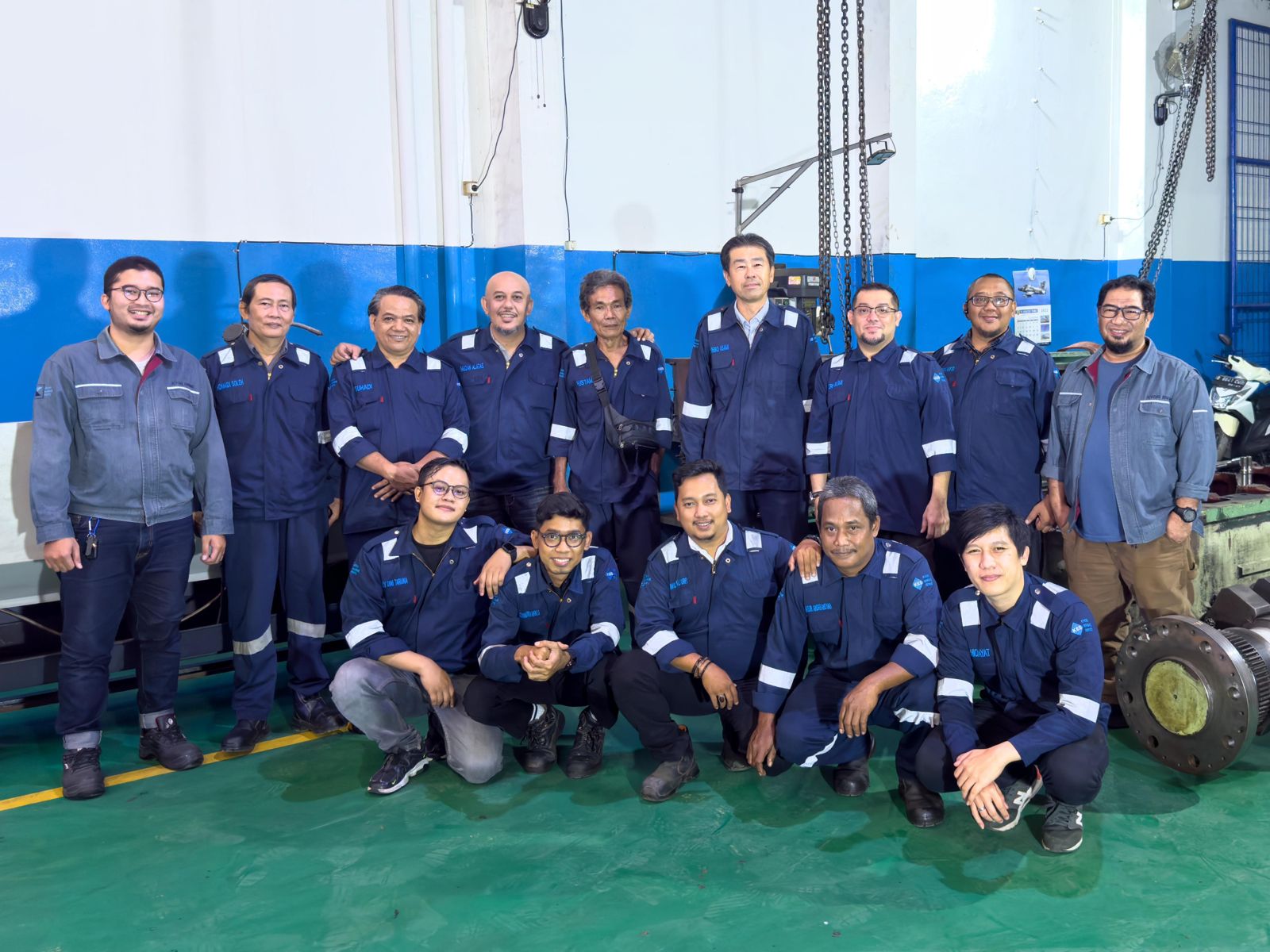 The UMJ technical team at the Tanjung Priok workshop